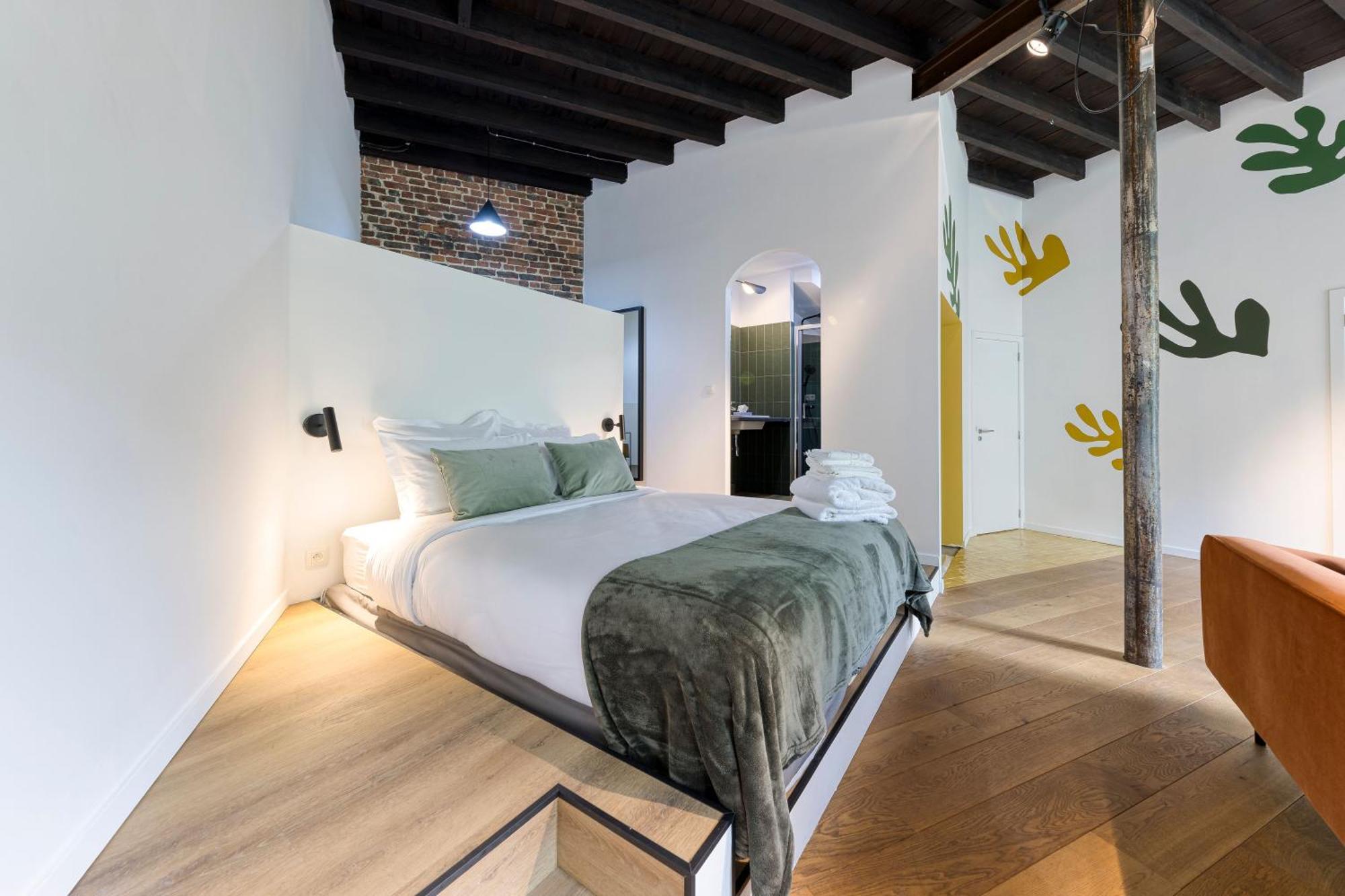 Atelier K - Art Guesthouse In Brussels Иксель Экстерьер фото