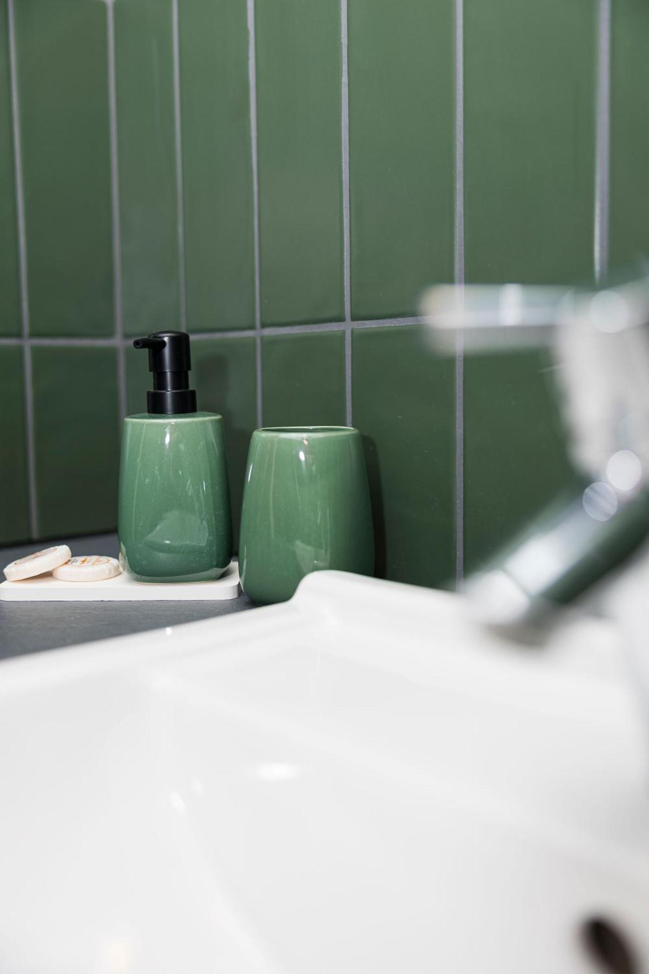 Atelier K - Art Guesthouse In Brussels Иксель Экстерьер фото