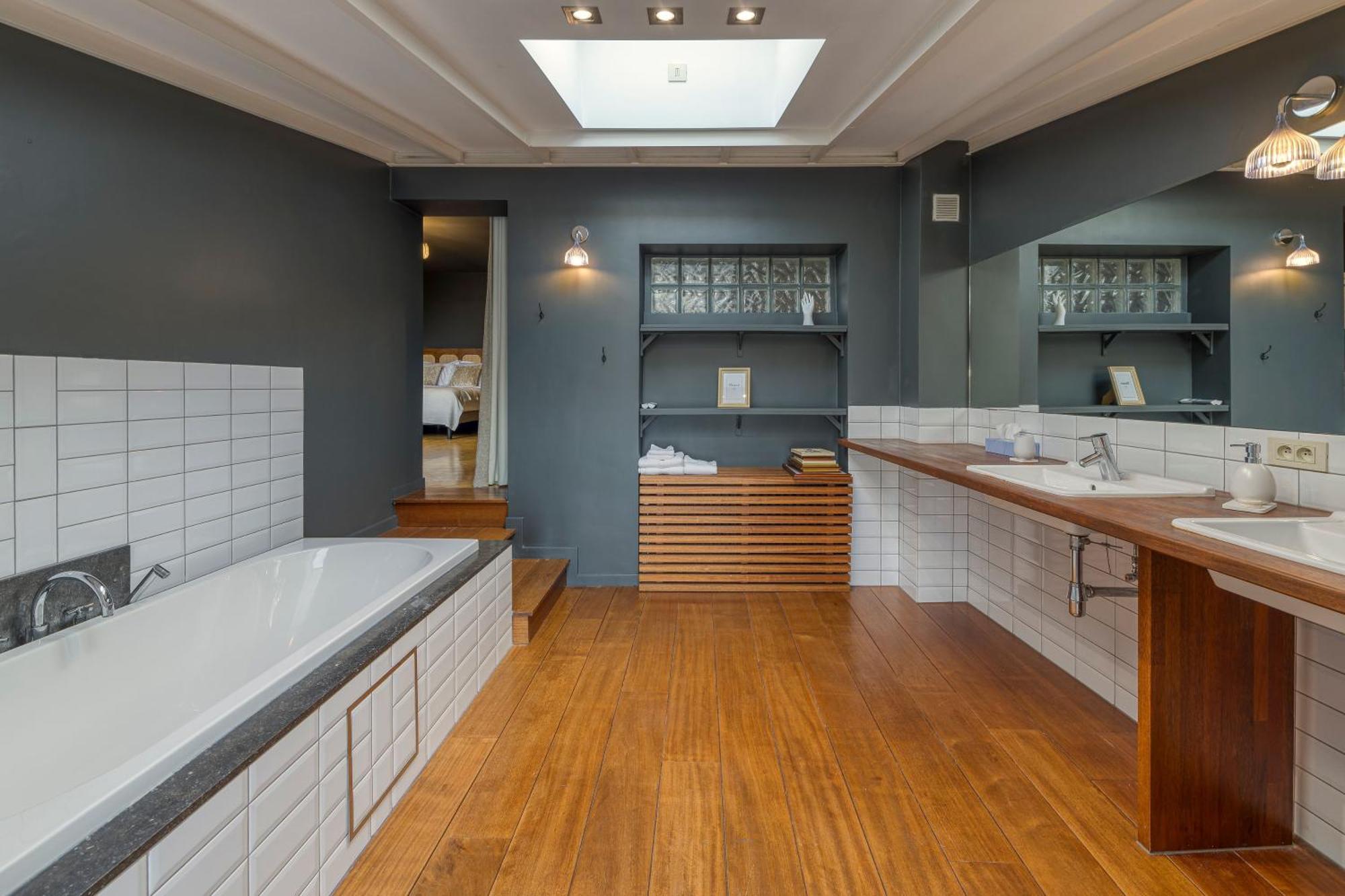 Atelier K - Art Guesthouse In Brussels Иксель Экстерьер фото